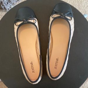 Just Fab brand Women’s quilted look two tone flat shoes size 10
